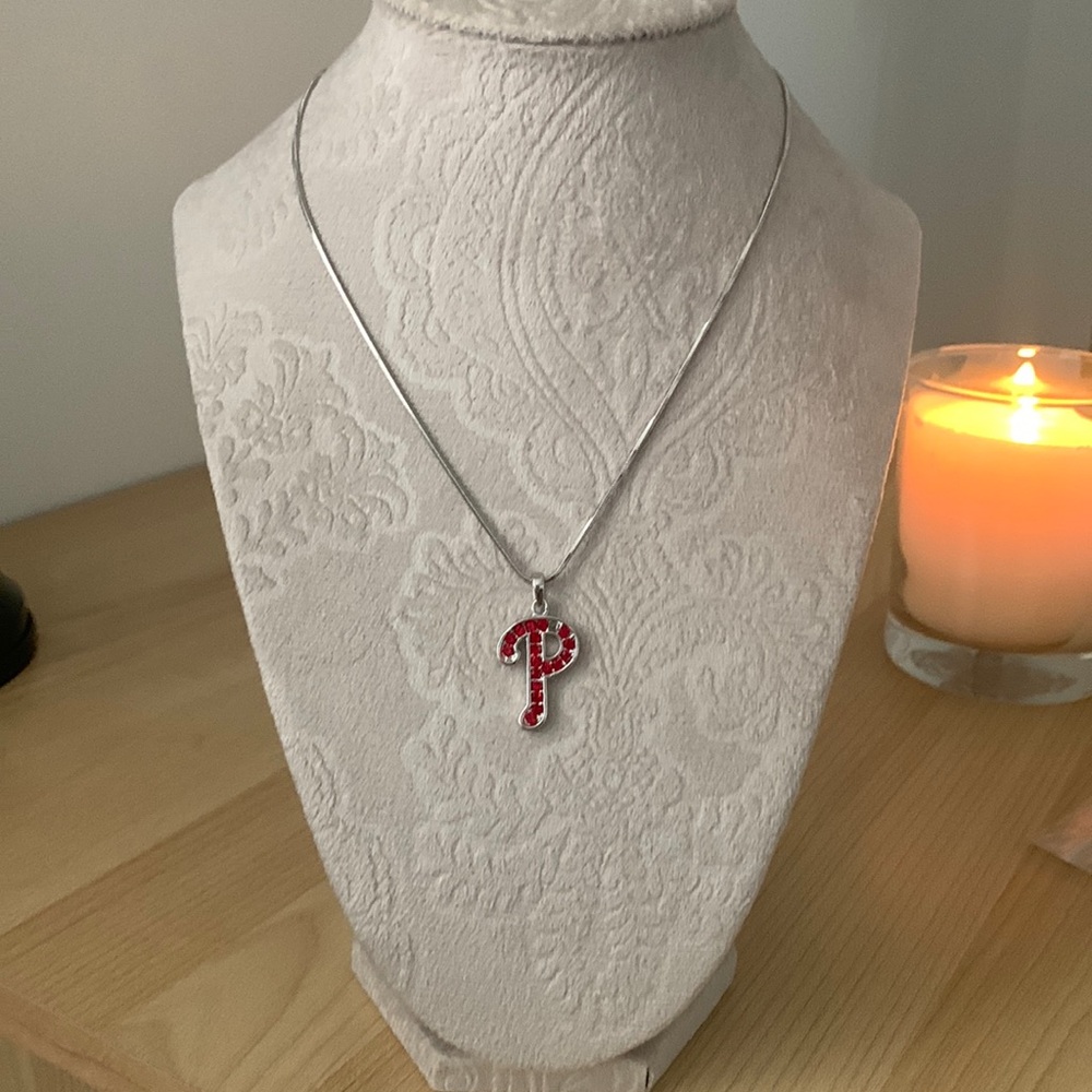 ❤️ Silver Chain w/Phillies charm